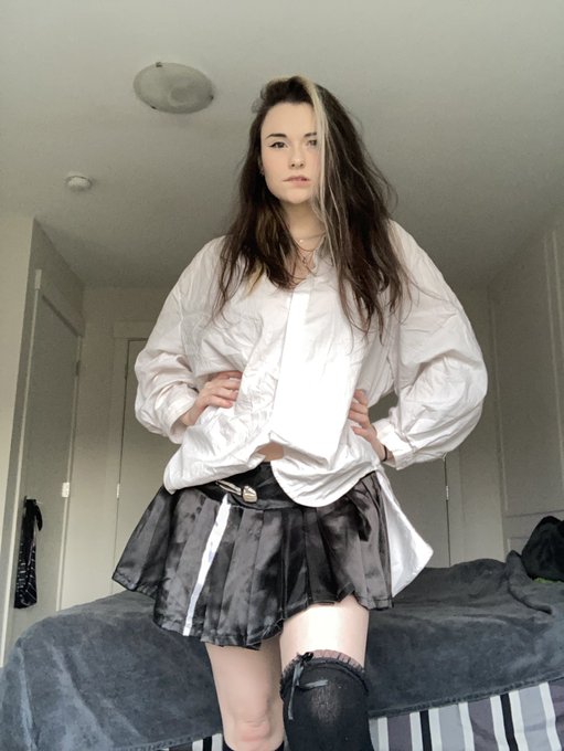 Do you think this skirt is short enough? https://t.co/1rCR4v3Jer<a href="/tag/onmfc"class="tags"><span>#onmfc</span></a>