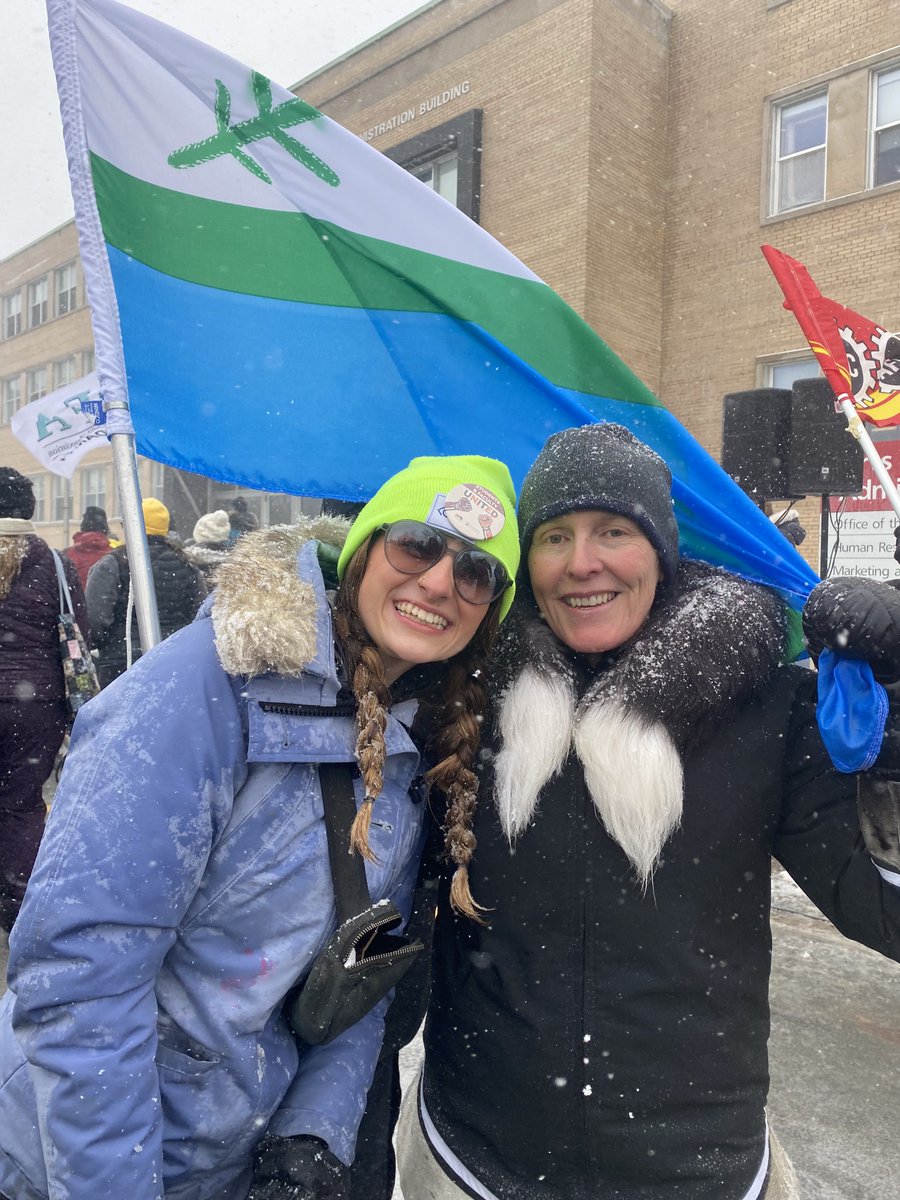 LelaEvansNL's tweet photo. So great to see @RachelJacqueli7 and many other students united at the @MUNFaculty rally today. 
#FairDealatMUN. https://t.co/b5l0yDfmMl