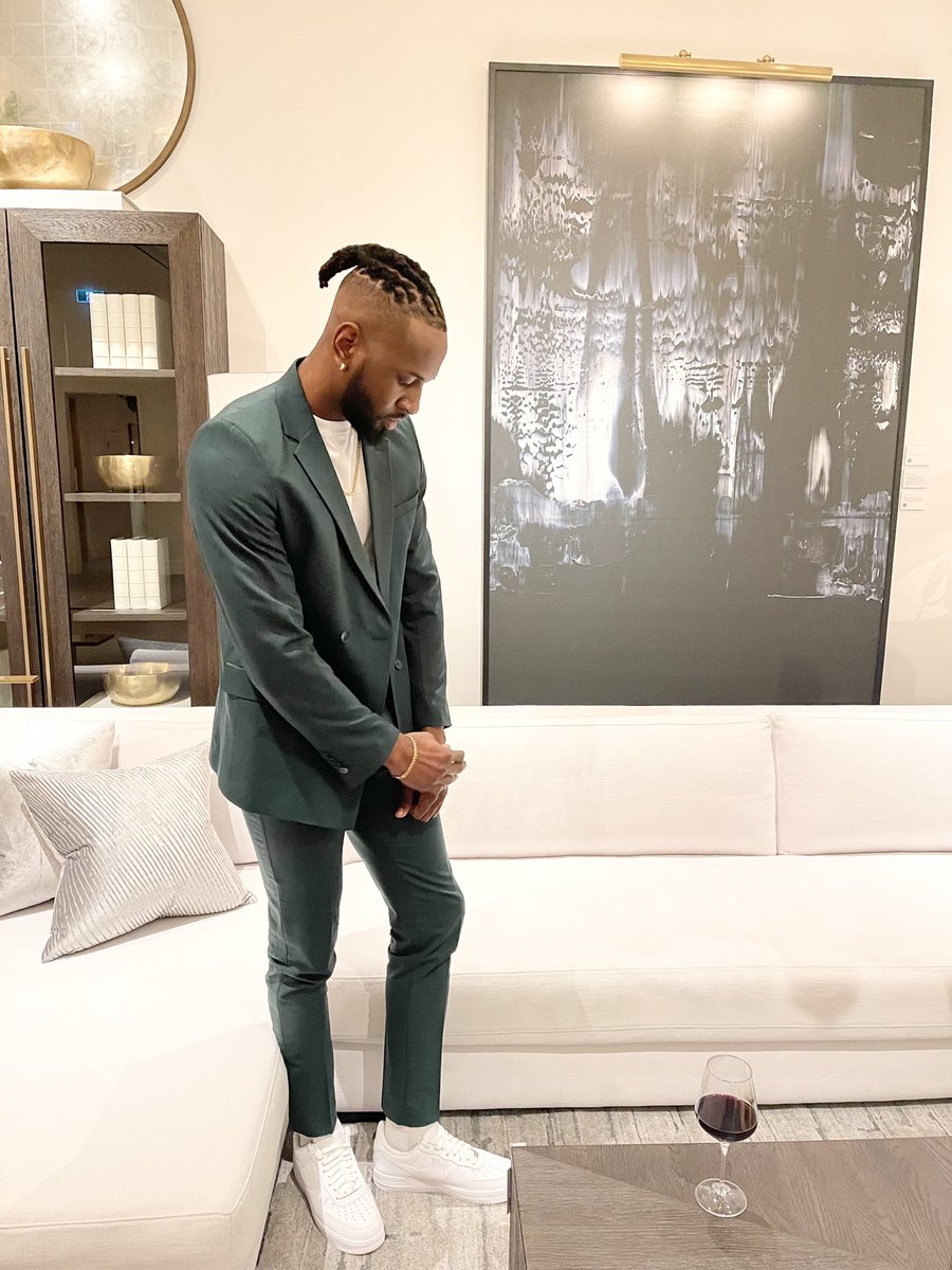 BeeRichBeeFast's tweet image. 2.3.23🎈