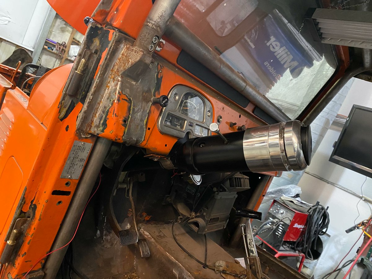 All the little pieces. #sparkburnhotrods #fj40 #landcruiser #engine #assembly #TOYOTA #upgrades