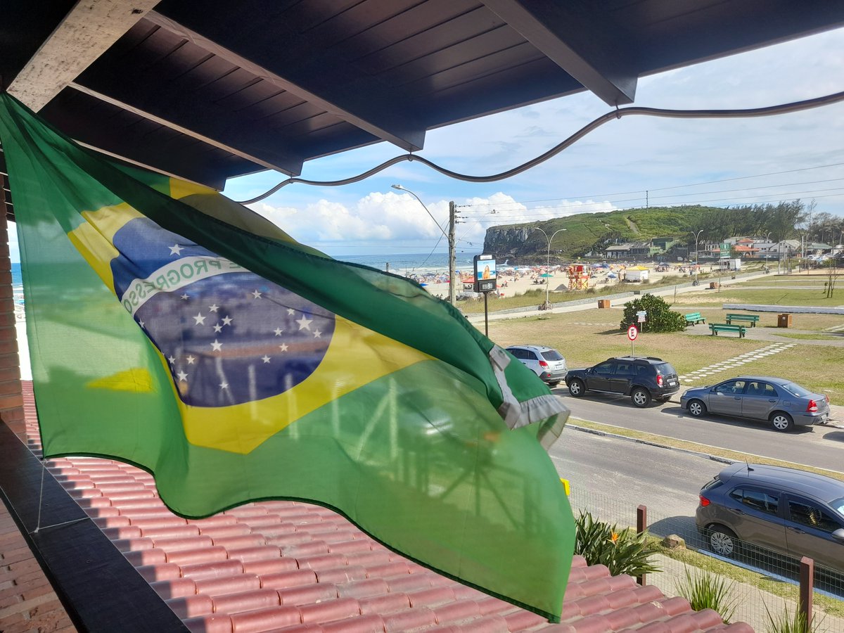 Freeddyveiga's tweet photo. 🇧🇷💚 #brazil #torres  #praiadacal https://t.co/FLFCd51pWk