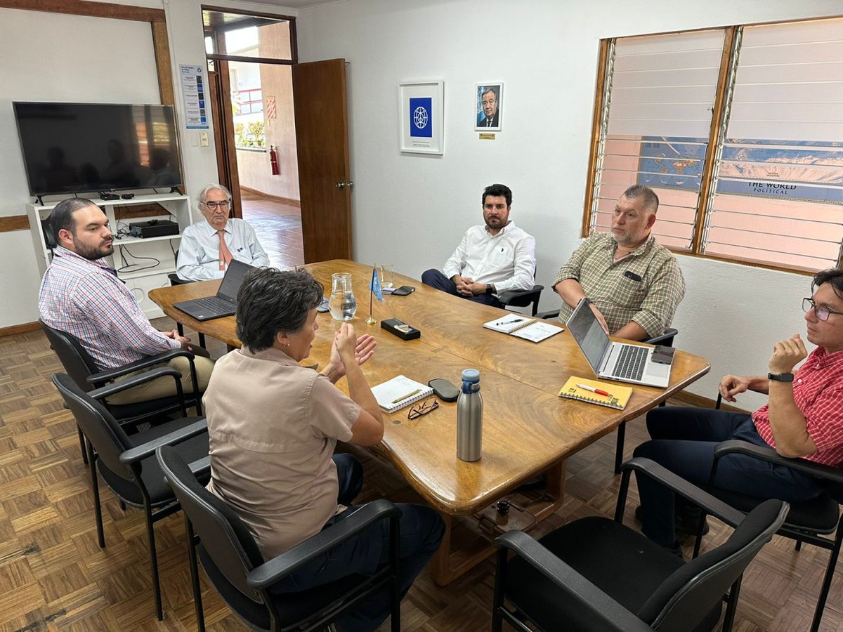 Nuestro Rector <a href="/FRojasAravena/">Francisco Rojas A</a> se reunió con el Alcalde de la Municipalidad de Mora <a href="/JimenezcAlfonso/">Alfonso Jiménez Cascante</a> y su equipo para conversar sobre una posible colaboración para crear un vivero en <a href="/UPEACE/">University for Peace</a>. El Alcalde es egresado de nuestra maestría en Resolución de Conflictos, Paz y Desarrollo.