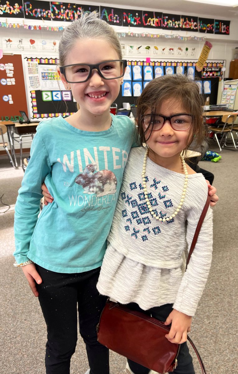 Miss Cross tweet media