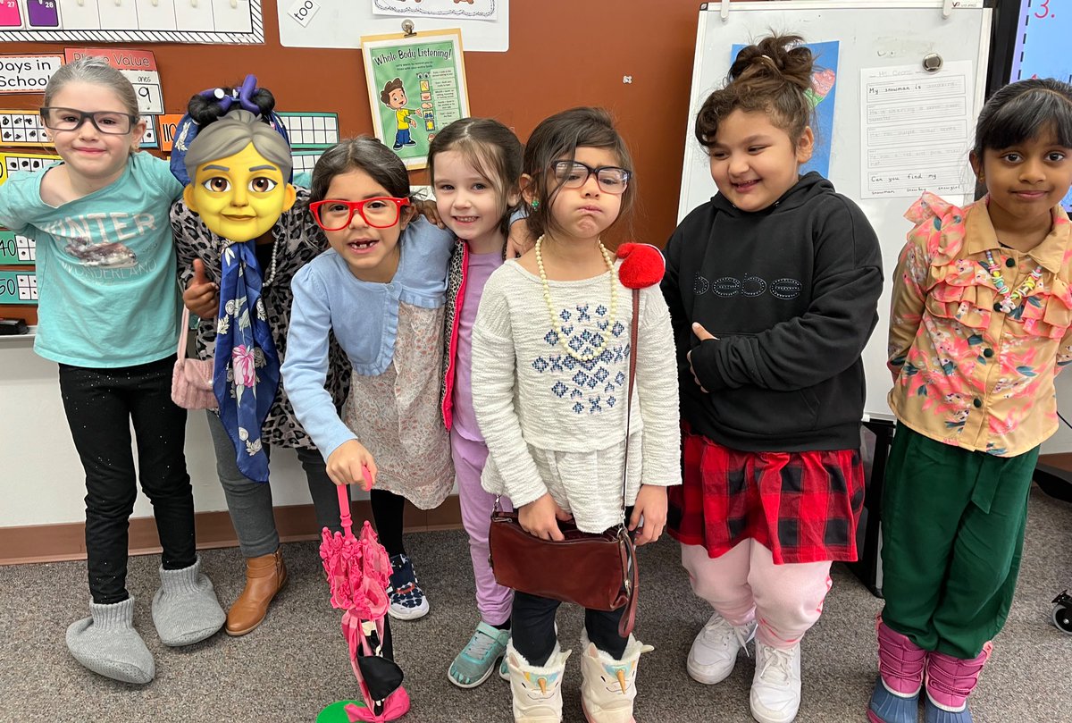 Miss Cross tweet media