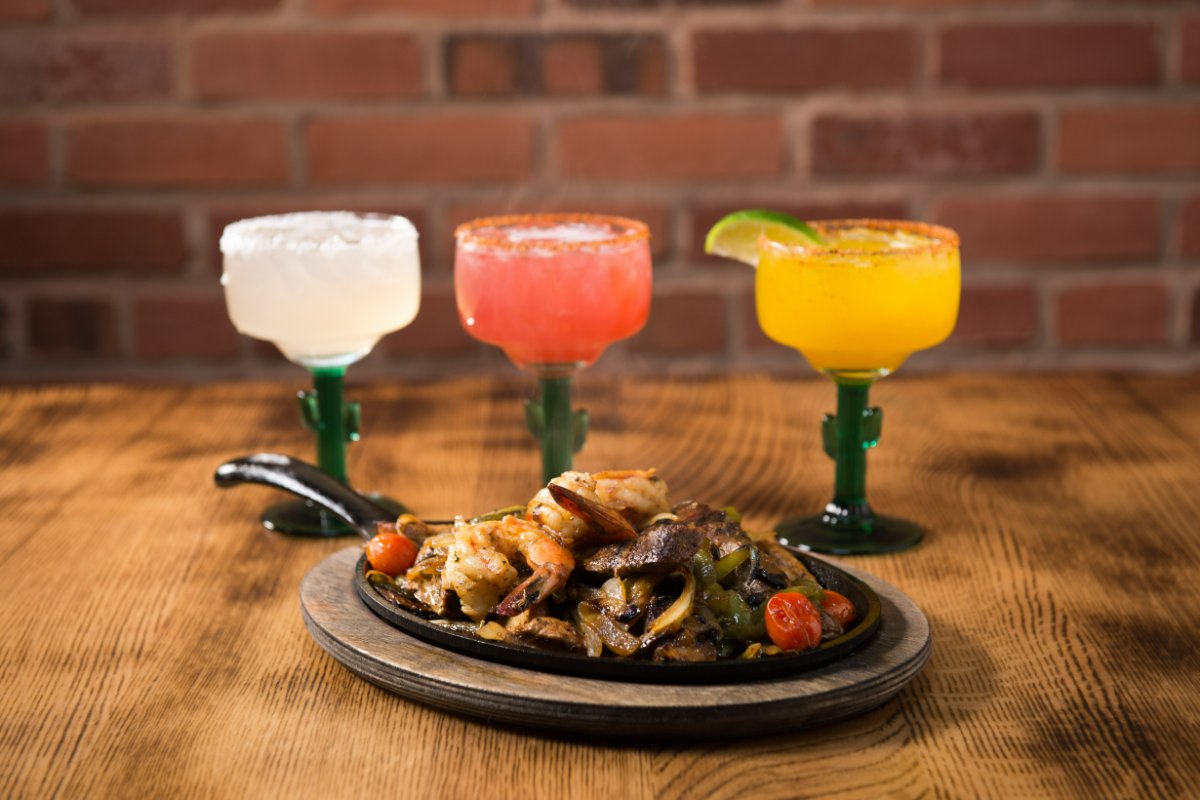 Hint: If seeing this is making you hungry, you need to stop putting off treating yourself and come down to #LaPalapaGrillAndCantina!