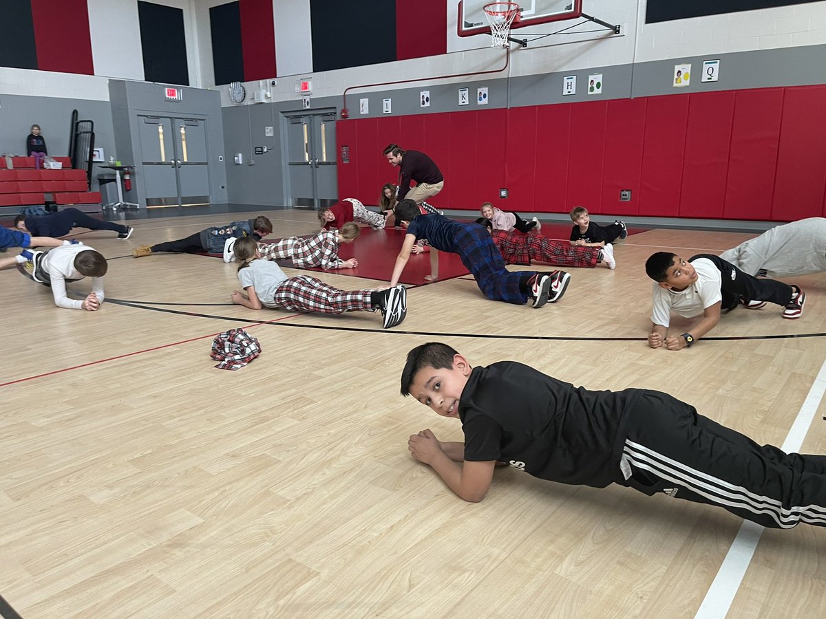 CentralCardsPE's tweet photo. Celebrating the 100th day of school with the 100 second plank challenge. Do you have what it takes? #sd113a #centralcards @lemontparks @SEASPAR
@LemontFire1 @OQ_PE_Warriors @VillageofLemont
@Lemont_HS @LemontPatch @missrosendahl https://t.co/TufiVLQBG8
