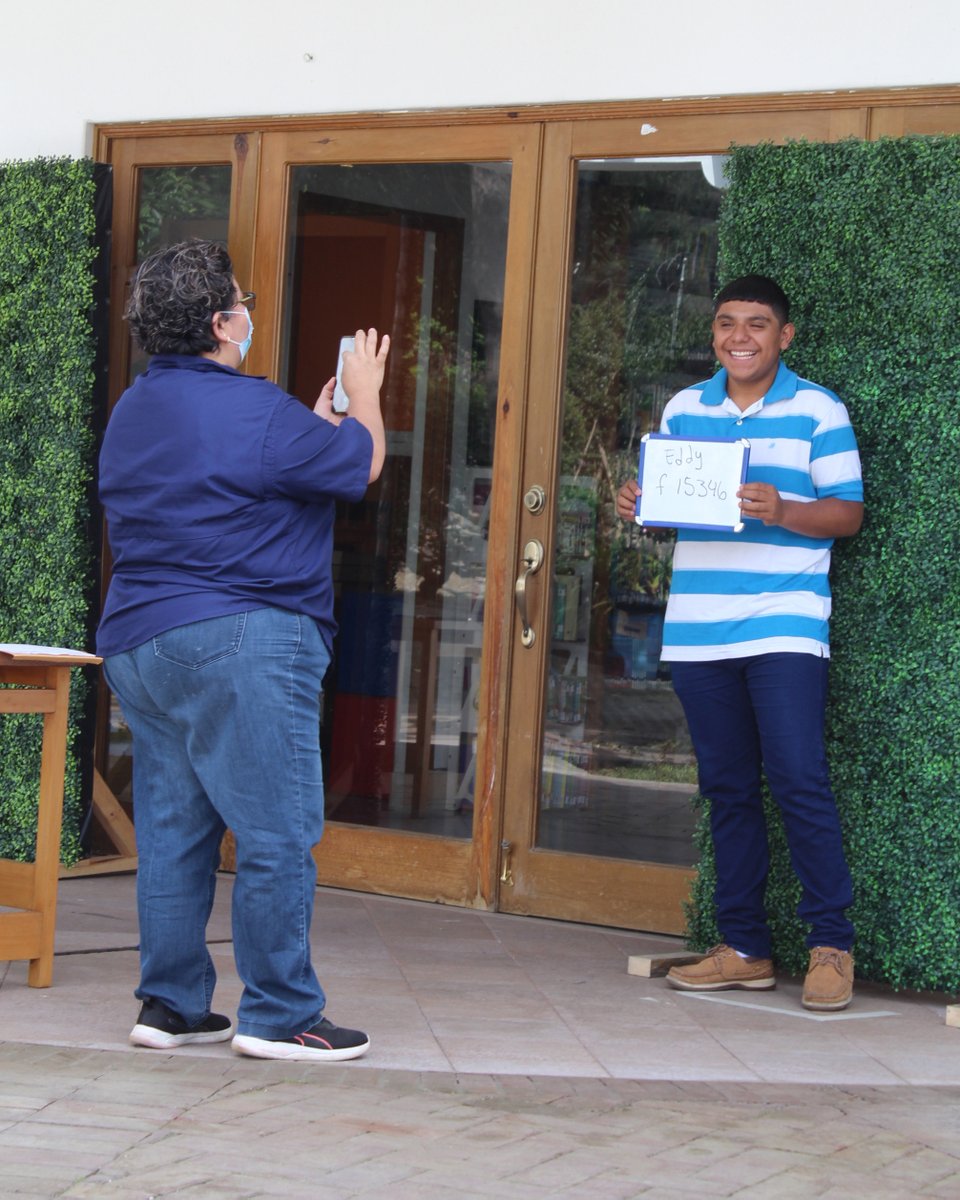 New school photo ✅

Common Hope students are one step closer to the first day of school!
-
Nueva foto escolar ✅

¡Los estudiantes de Familias de Esperanza están un paso más cerca del primer día de clases!