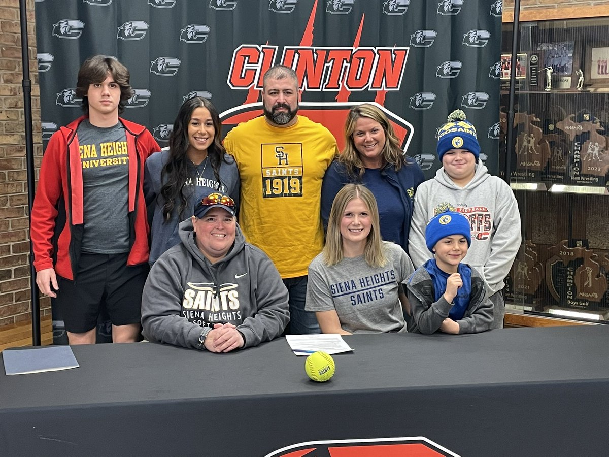 Redwolves Athletics 🐺 tweet media