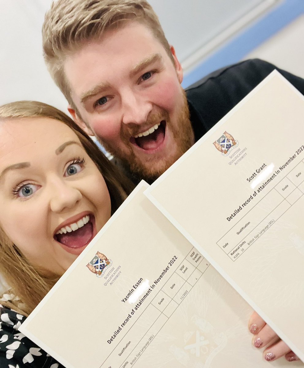Bit of a personal one but beyond delighted to have achieved my BSL level 1 award alongside my fiancé. Now onto level 2 and hopefully raise more deaf awareness along the way 🥳 @NDCS_UK #ScottishTeachers @RoseAylingEllis @BBCSeeHear @BDA_Deaf #BritishSignLanguage #BSL