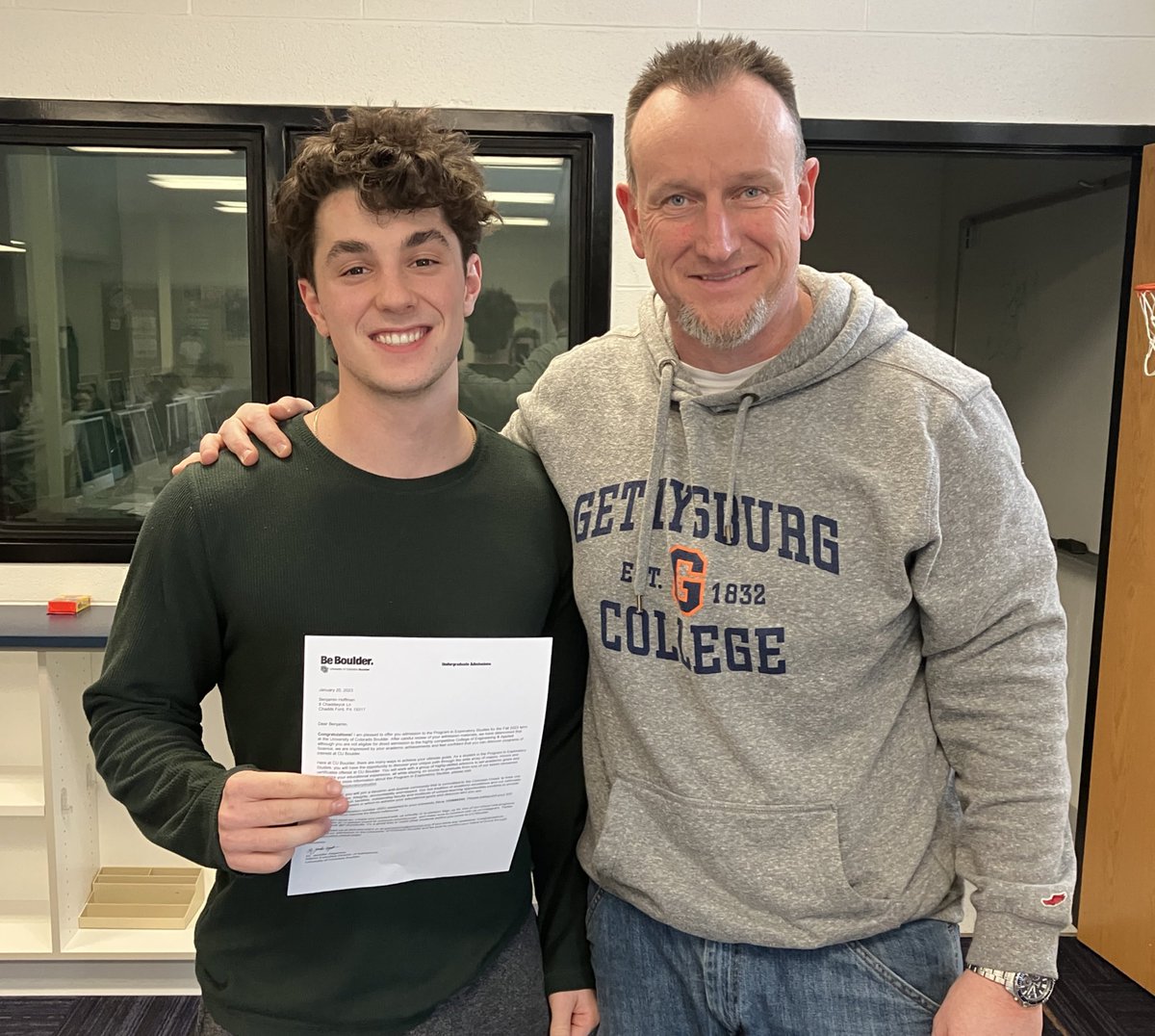 StarkVilleLearn's tweet photo. Chris Fowler @cbfowler, Jim Gray @JimGrayOfficial, Matt Stone @MatthewRicStone and now Ben Hoffman with an acceptance to the University of Colorado! @CUBolder A lot of great options for Ben he will do great no matter where he ends up!!! #trU2U https://t.co/ayOfPR7Wx7