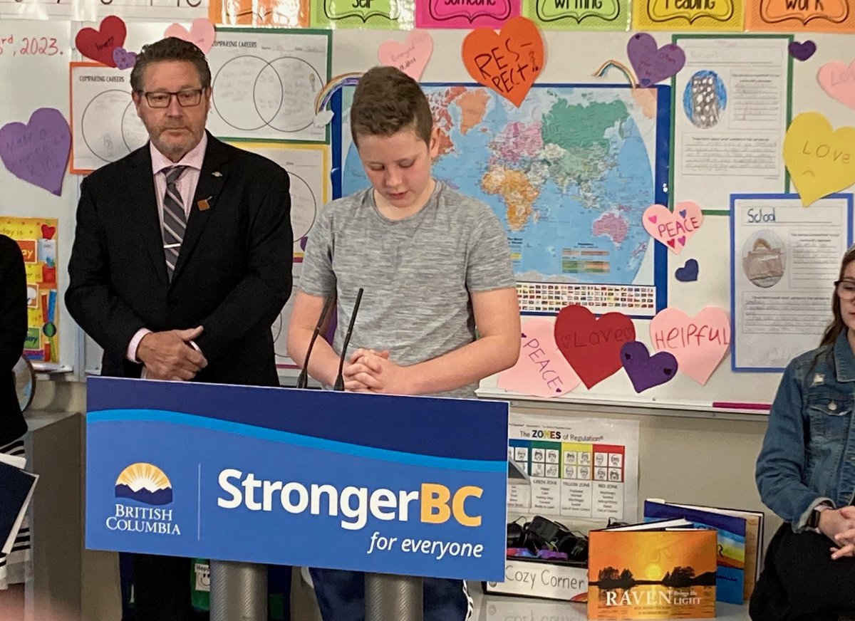 Surrey_Schools's tweet image. Thank you to today's amazing✨ student speakers, Peyton Symons &amp;amp; Brandon Lyons, and Cian Smith, who did the territorial acknowledgment -- as well as all our other special guests! surreyschools.ca/_ci/p/144044
#sd36learn #SurreyBC #WhiteRockBC