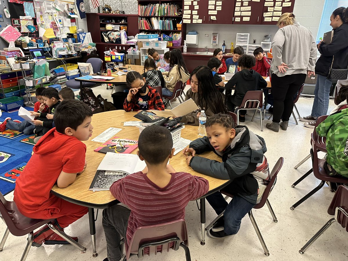 Melody Samsel (@melodysamsel) on Twitter photo Enjoying listening to our awesome 4th grade buddies! Storm Stories! <a href="/MrsKilburn4th/">Taylor Kilburn</a> <a href="/EllisSoars/">Ellis Explorers</a> Enjoying listening to our awesome 4th grade buddies! Storm Stories! <a href="/MrsKilburn4th/">Taylor Kilburn</a> <a href="/EllisSoars/">Ellis Explorers</a>