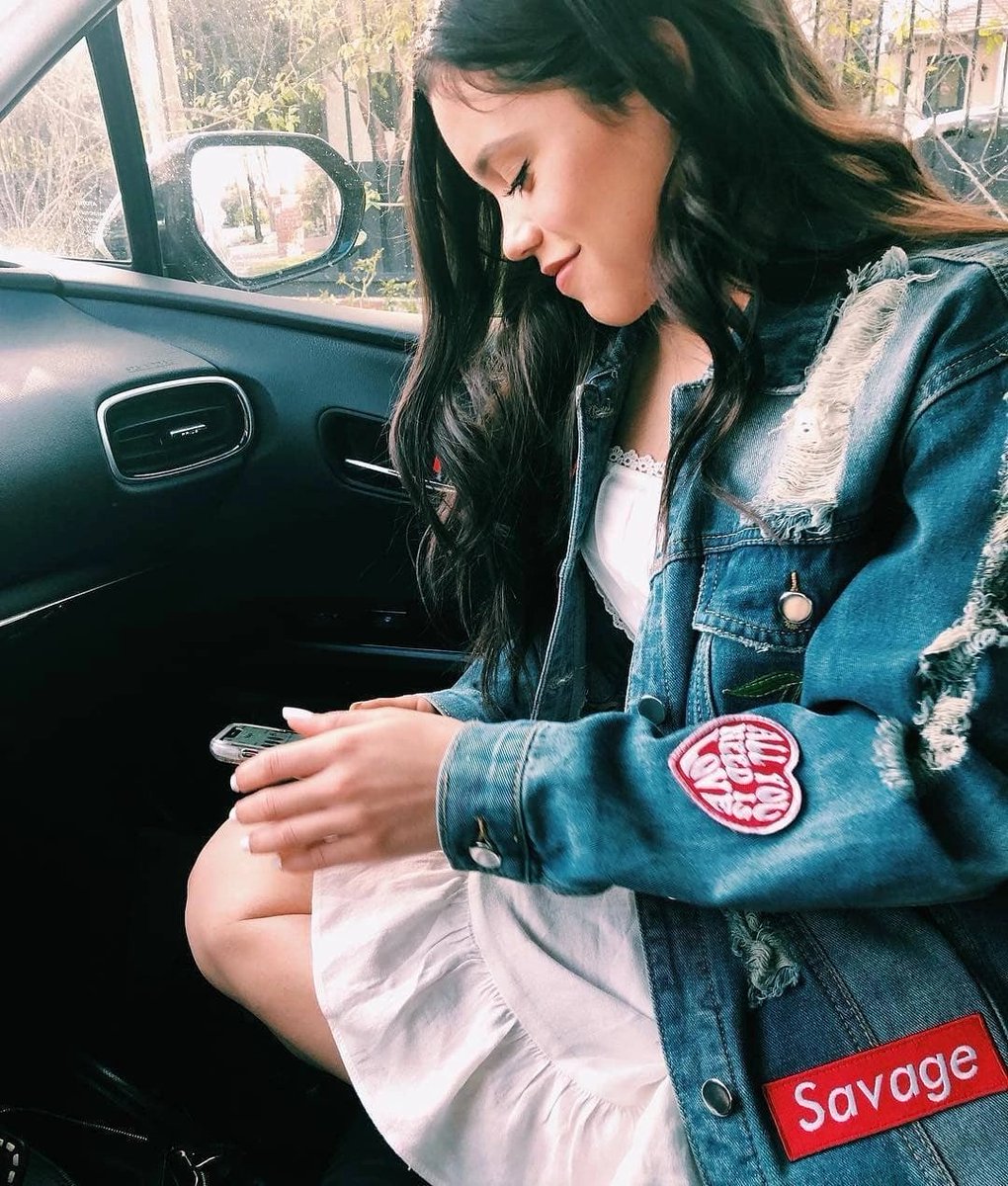 ortegarchive's tweet photo. she's so girlfriend https://t.co/it83oDr2NF