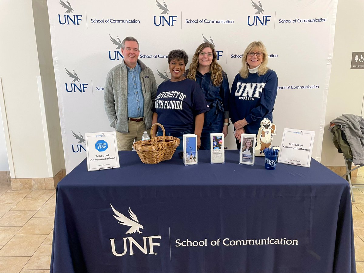 Welcome, parents! 

@unfcomm is here to talk to interested families and students for Family Day.

#Homecoming2023 #SWOOPlife