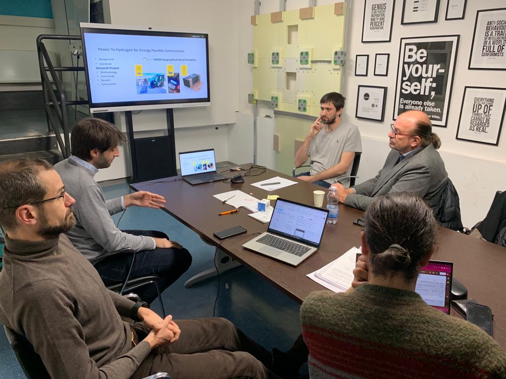 Sharing ideas from our team and receiving suggestions from prof. <a href="/nduic/">Neven Duїc 🇪🇺🇺🇦🇬🇪🇲🇩</a> about new research concepts for new projects beyond the state of the art on #decarbonisation of #energysystems. Thanks for this fruitful week together in <a href="/SapienzaRoma/">Sapienza Università di Roma</a>!