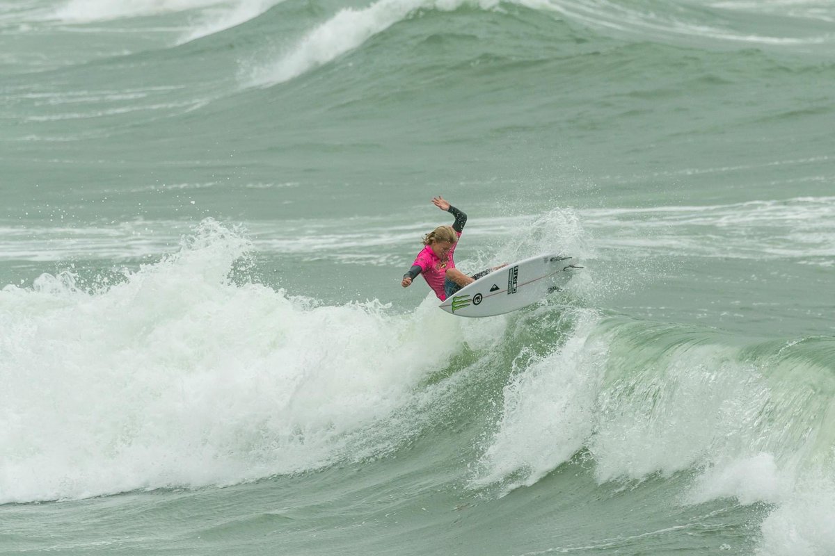SurfingNZ's tweet photo. #finner https://t.co/lAasKHHHUG