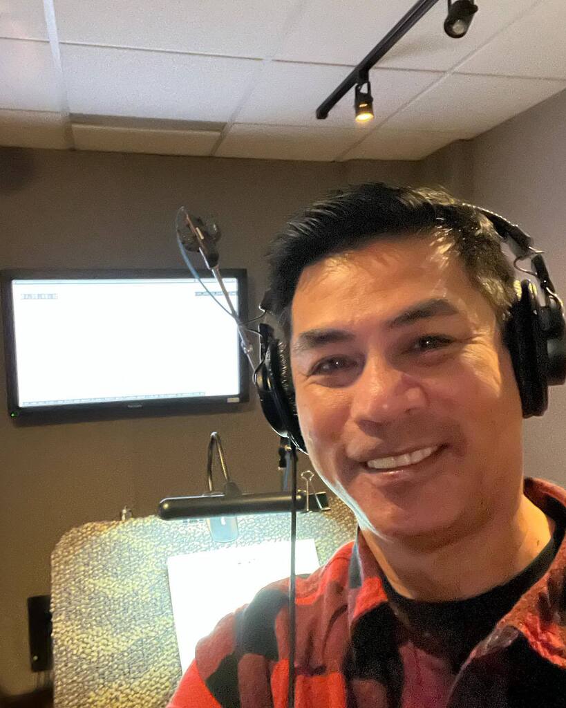 RogerAnthonyD's tweet image. It’s ADR time! New TV show, small role and I’m grateful to have worked on this! #actorslife🎬 #gratefulactor #workingactorlife #workingactors #adrvoiceoverwork instagr.am/p/CoNq8tgPNnl/