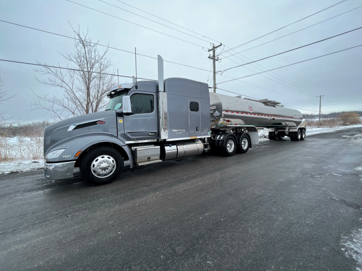 PrimemaxEnergy's tweet image. Rolling into the weekend in style! Our owner-operators are truly amazing - and we are so happy to showcase one of their new trucks! We hope you're enjoying your new home away from home! #newtruck #rollinginstyle #owneroperators #trucking #primemax #ayr #ayrontario #kwawesome