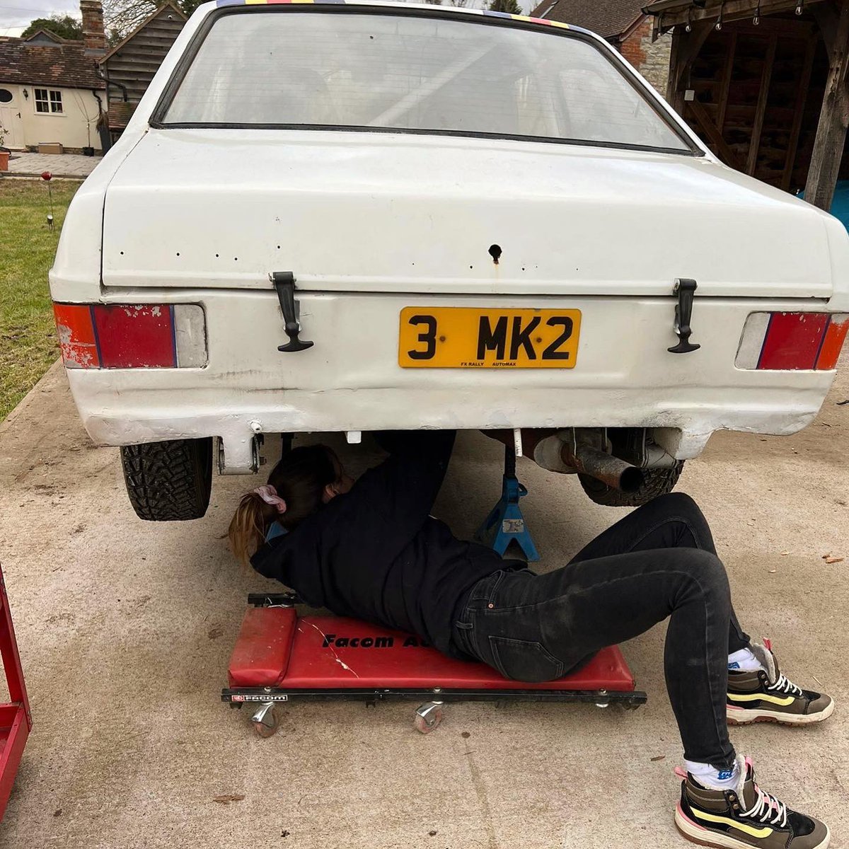 Wife duties 🚗