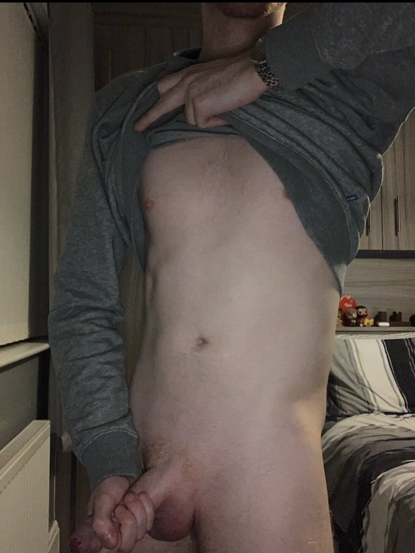 biscouseginger's tweet photo. Ginger twinks have the biggest cocks 🫢🤫 https://t.co/lNSDA3K6Te