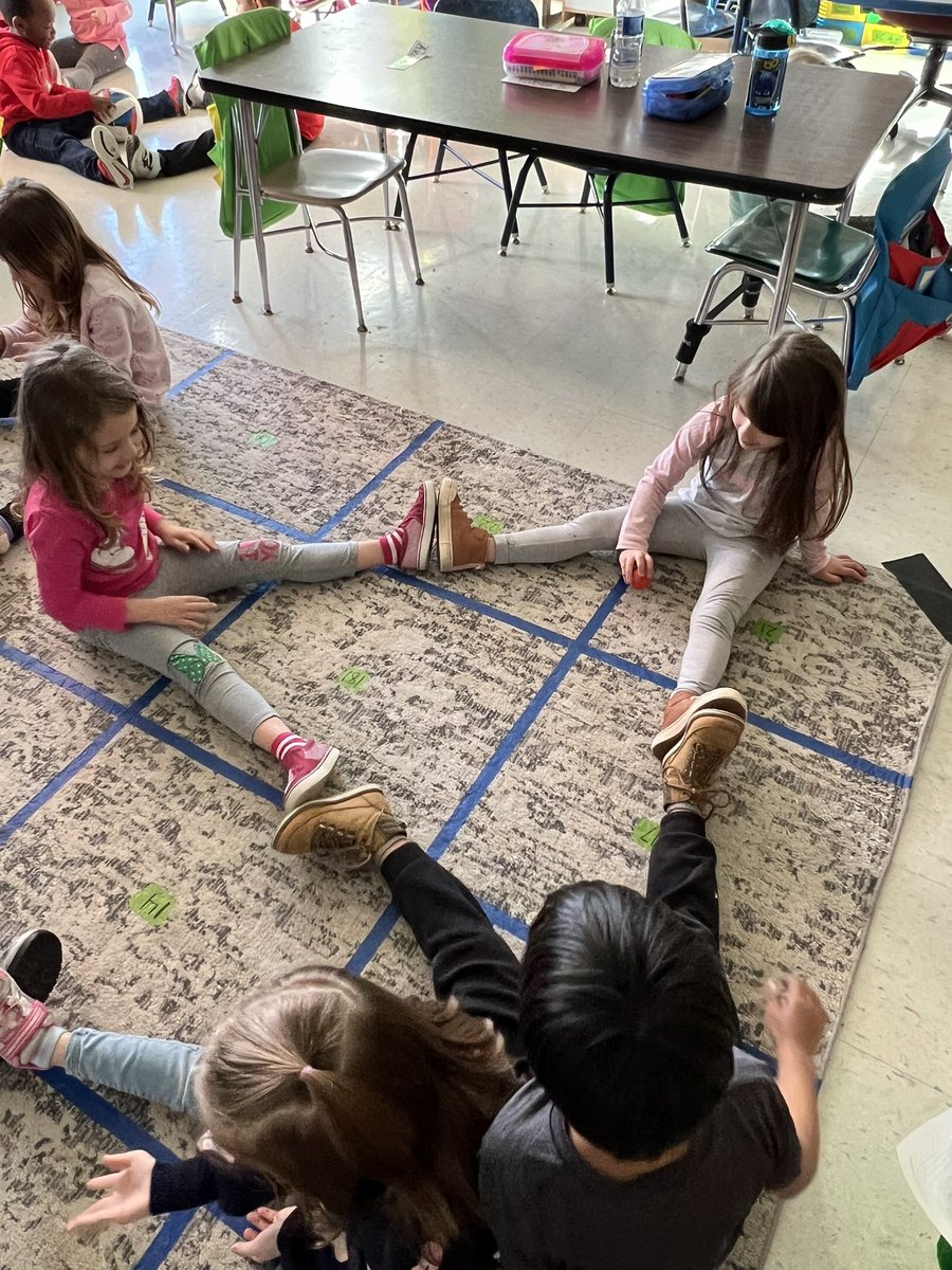 MrFoertschbeck's tweet photo. Kinder Roo’s learning about push and pull: what is force and motion?! We love science, it’s a fan favorite! #RooHoo #BetterTogether #classcommunity #sresRoos https://t.co/5HP9086hfH