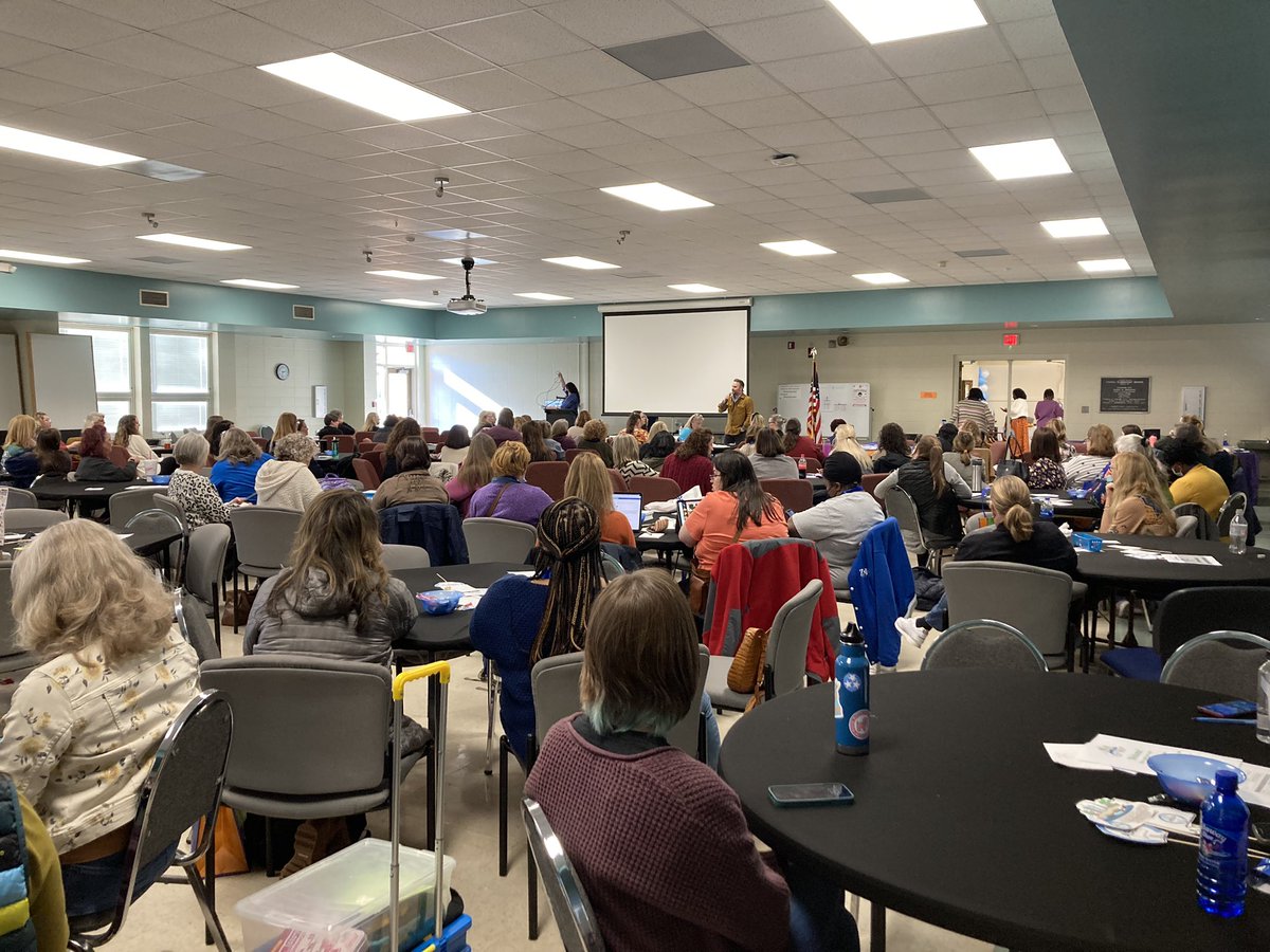 thatlibrarian9's tweet image. Jeff Zentner talking to Alabama school librarians about the seeds we plant and his journey to becoming a writer. #ALLibraries #ASLA23