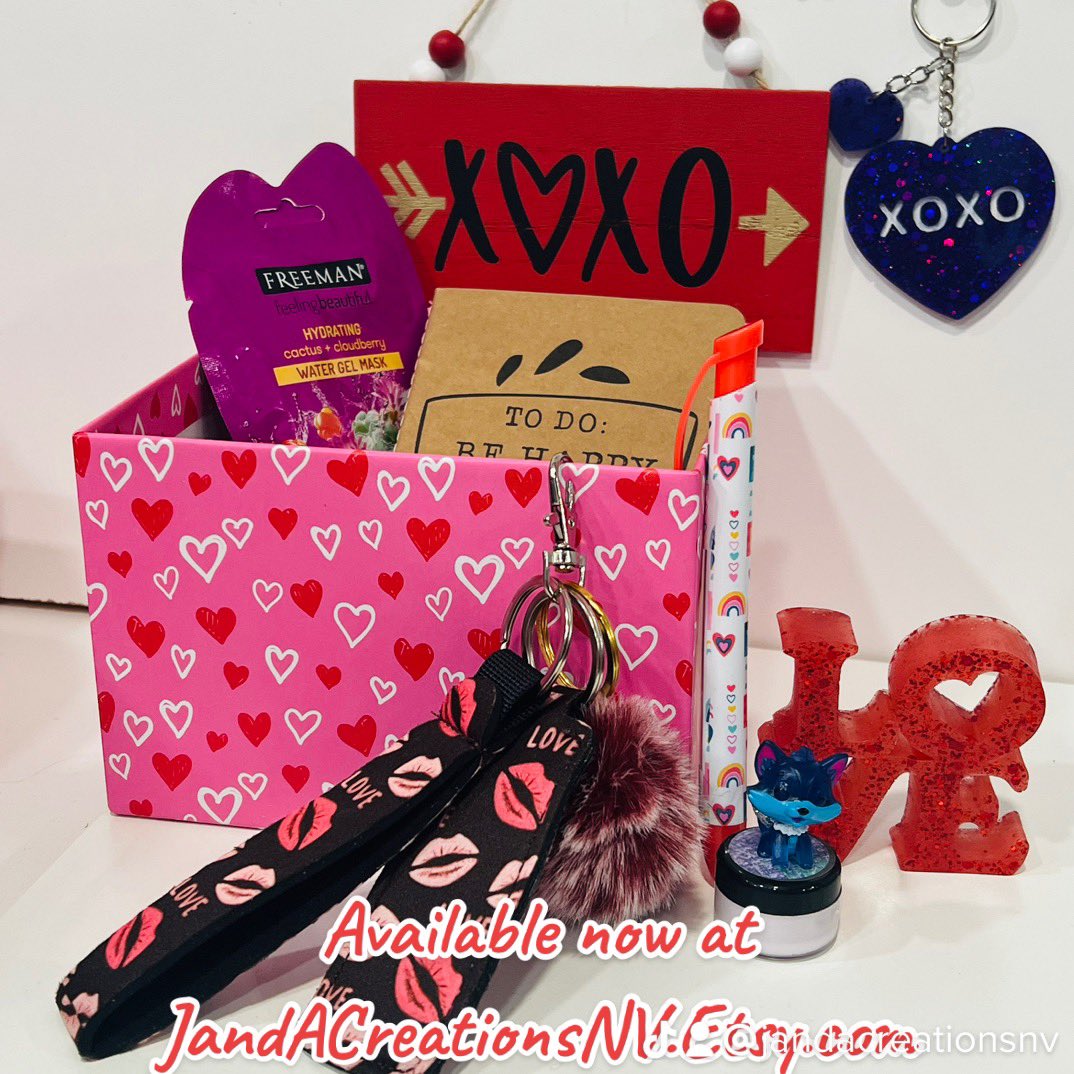 Rachi_Ann's tweet photo. Valentines Day is fast approaching, get all of your one-of-a kind gifts now at https://t.co/JsZWGqRwoH https://t.co/omnd3k9RDq