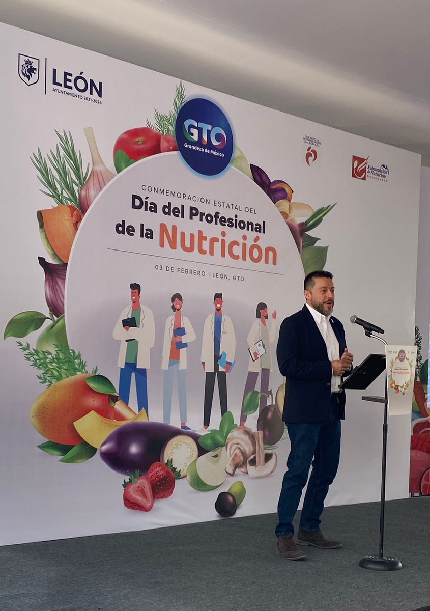 lalotrujillof's tweet photo. Fue un placer acudir a la Conmemoración Estatal del Día del Profesional de la Nutrición, encabezada por @SaludGuanajuato. Enhorabuena a las y los profesionales de la nutrición por contribuir a mejorar la alimentación de la población para que sea #Sana, #Variada y #Suficiente. https://t.co/b7Gv4Kt739
