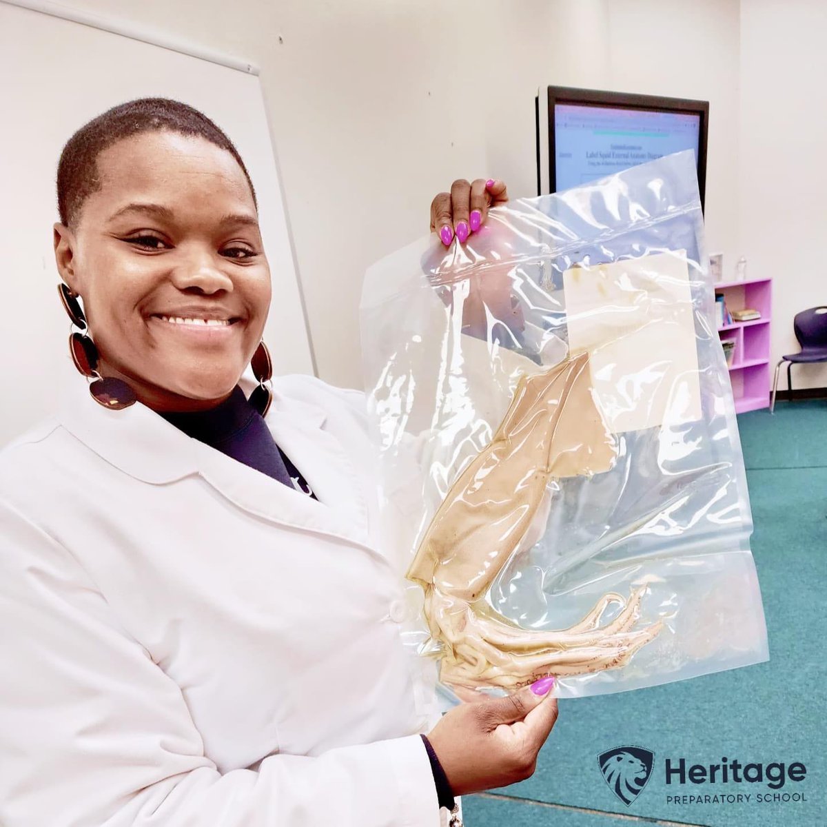 MsOnFire2Nspir3's tweet photo. It’s Dissection Day with Coding with a Twist, LLC:iCan STEM! The squid 🦑 was our specimens of choice today! The bright scholars of Heritage Preparatory School braved through the anatomy with ease! See you next week!
#ChristianEducator #OnFireToInspire #SquidDissection #iCanSTEM https://t.co/36DbUq4eV3