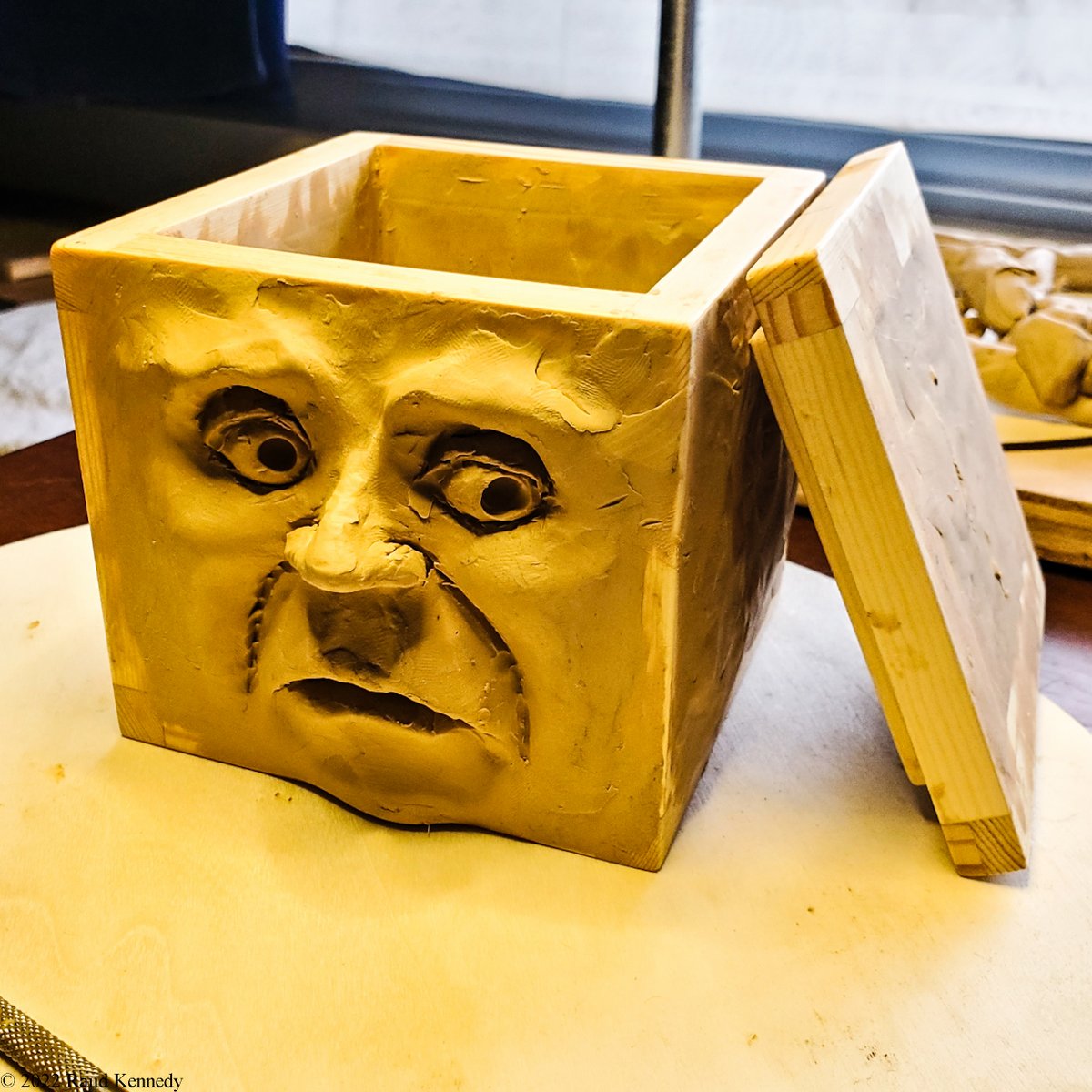 raudkennedy's tweet photo. Slowly, a face emerges from the clay. #art #sculpture #gardenart #raudkennedy #gardendecor #pots #facepot #cementpots #TruthArtProject #cement #cementart #cementfaces https://t.co/O2g3FvYXMC
