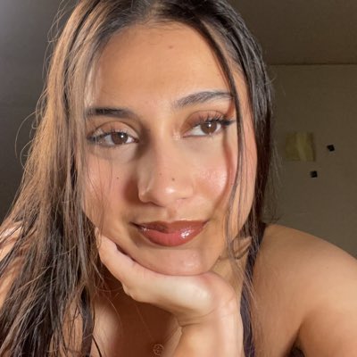 alyssagonnzalez's tweet photo. #NewProfilePic https://t.co/User1CsC4V