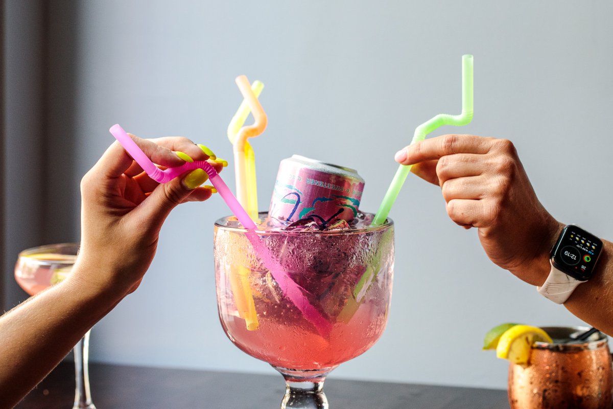 The best way to kick off your weekend - the Big Pink Drink with your besties! 🍹

Come in for happy hour and tag us in your photos to be featured on our social media pages! 📸

#happyhour #happyfriday #friyay #chicagohappyhour #rivernorthhappyhour #chicagodrinks #bestchicagodr...