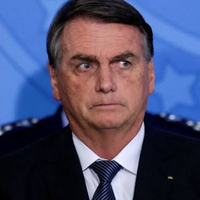 choquei's tweet photo. 🚨FAMOSOS: Caio Castro faz jantar para o ex-presidente Bolsonaro na Flórida. https://t.co/xK8XD7VgqE