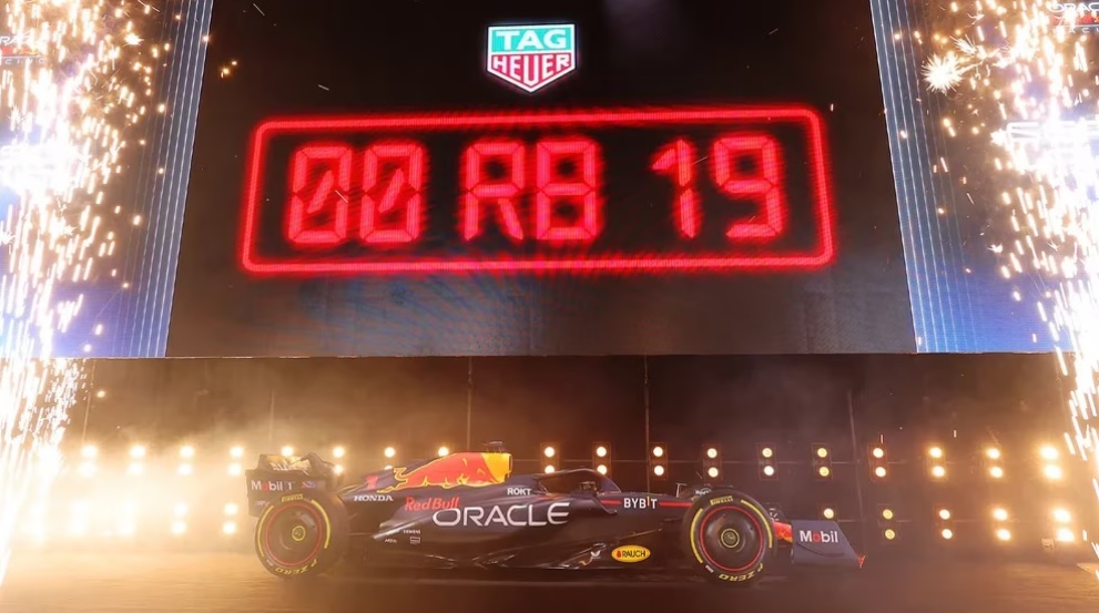 AmgNoticias's tweet image. #Presentan #Monoplaza #RedBullRacing
Desde Nueva York se presentó el nuevo monoplaza de Red Bull Racing para la temporada de F1 2023, el esperado RB19.

amgnoticias.com
@lanotadegdl @tonaladehoy
