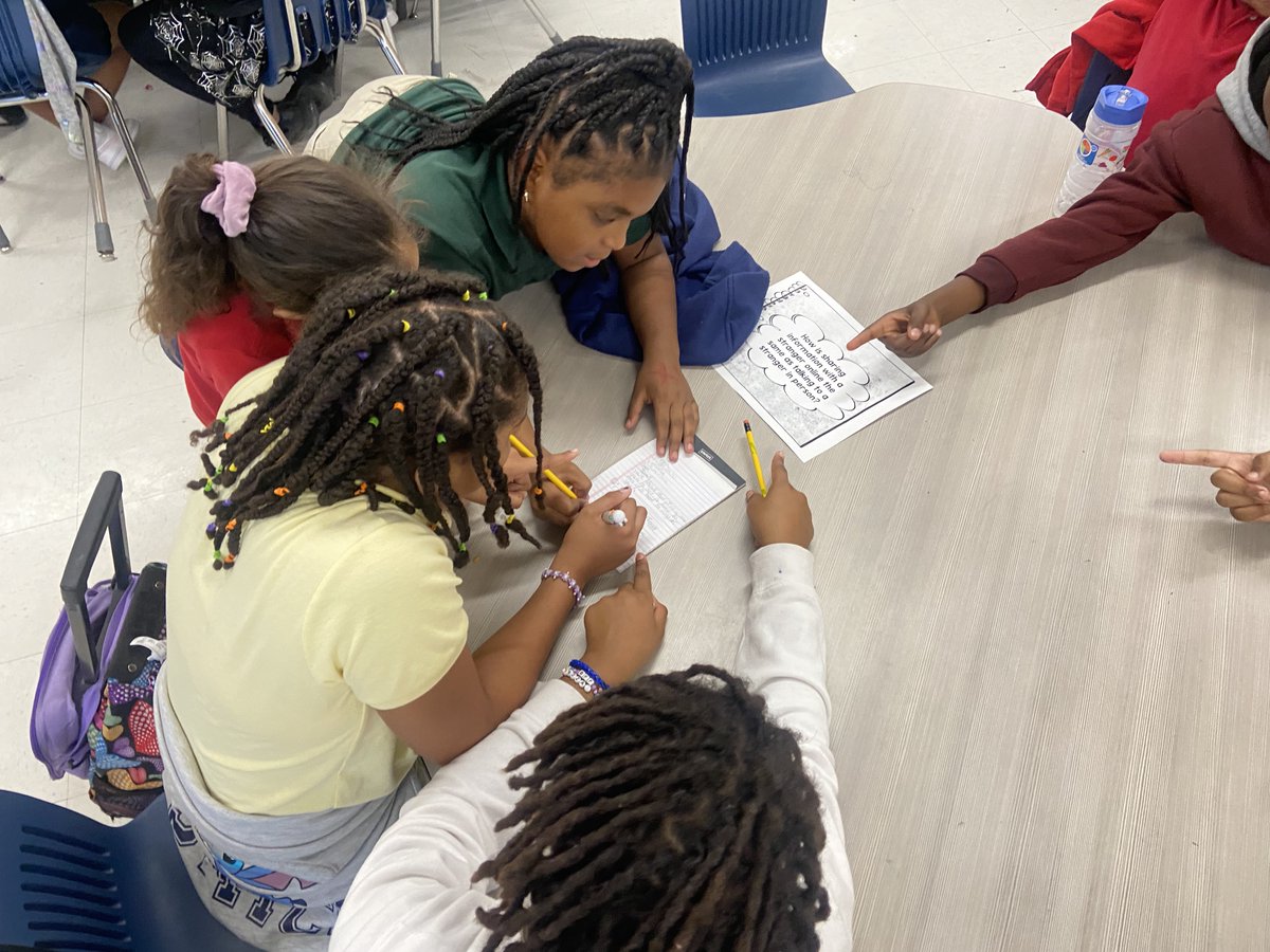 YouthSpeakOutI1's tweet photo. When students start the creative process in the Today's Digital Citizens program, they begin by brainstorming topics for their Public Service Announcements. What subject would you choose?
Thanks to @PrimeTimePBC for supporting our work!
#afterschool #QualityOST https://t.co/PbV7LpxhH7