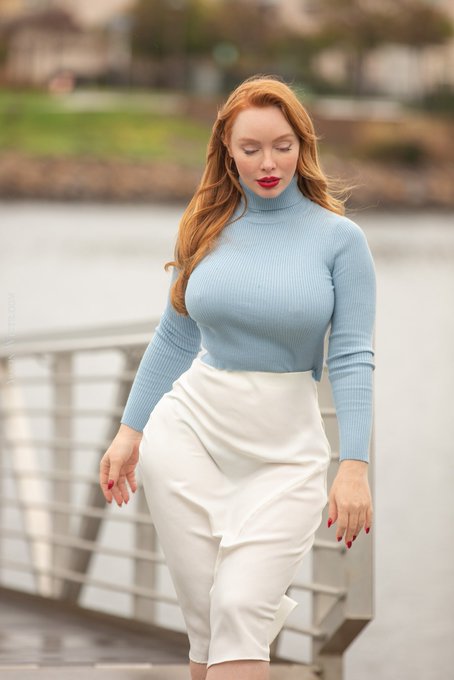 Embracing the cool tones 😎 https://t.co/WnEeHeke8z<a href="/tag/staystrong"class="tags"><span>#staystrong</span></a><a href="/tag/stayathome"class="tags"><span>#stayathome</span></a>