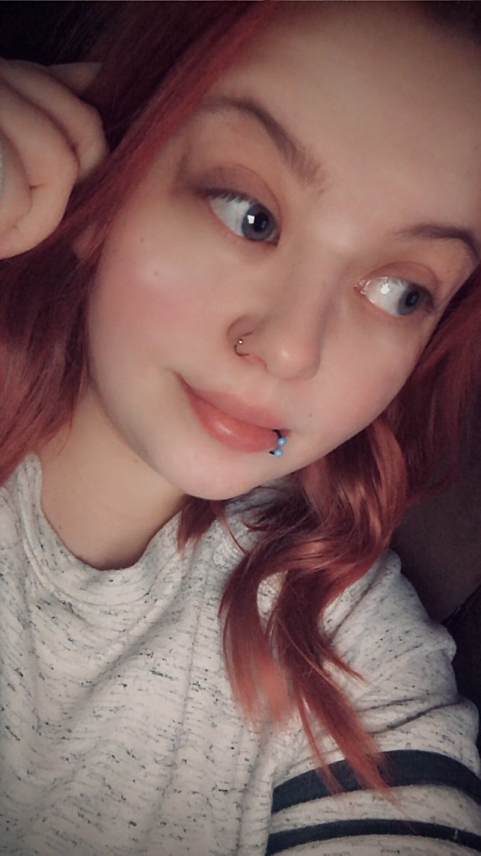 Steph_Taylor011's tweet photo. Been tryin to keep up on my skincare and I can totally see a change. #skincare #facialmasks #moisturizers #selfcare #clearskin #nomakeup https://t.co/RBXx73BnNo