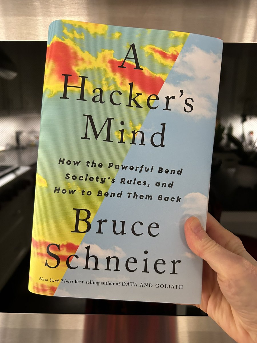 LeeMWoodruff's tweet photo. Hacking doesn’t just have to be for computers. I’d love this book because it uses the mindset of a hacker to think outside the box and let you co-op that for your life in the world. We need a little new thinking today. This book made me feel smarter. #fridayreads #ahackersmind https://t.co/Xx3FhO1LSY