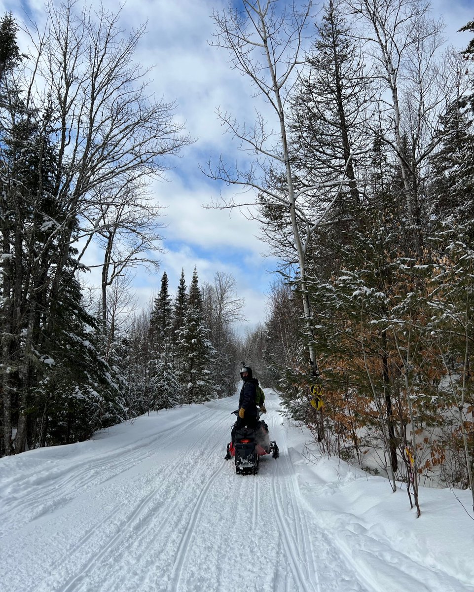 MaineAdventures's tweet photo. New trail report is posted (link below).  By now everyone's felt how cold it is, right? Tomorrow is the real deal, so keep it local if you venture out! #coldsnap #mewx

Updated trail and grooming report: https://t.co/daaqH90EXL https://t.co/4lishQqIlr
