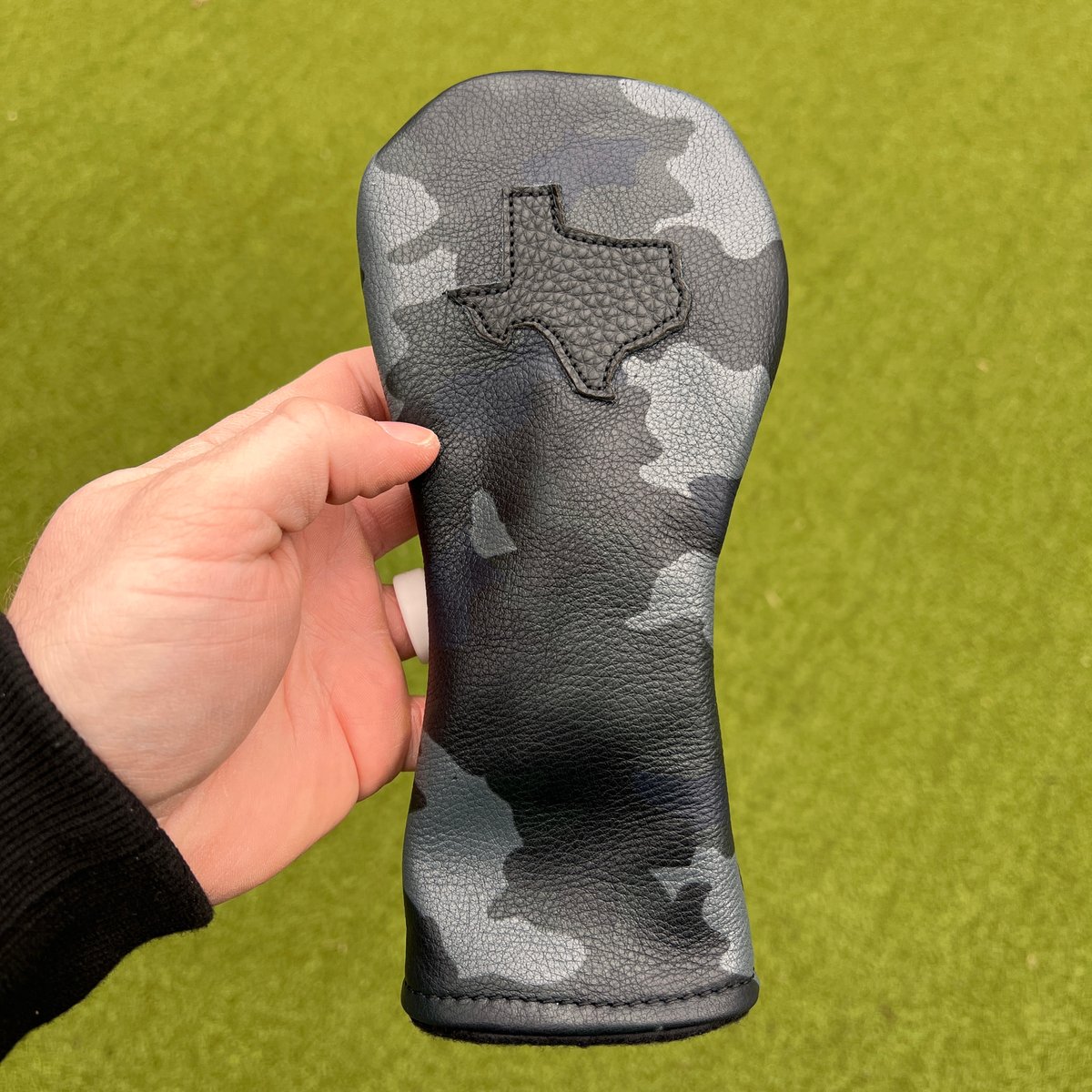bestgrips's tweet photo. A custom version of our Texas Leather Head Cover in black camo with a black Texas. #Golf #GolfCover #Headcover #LeatherGolf https://t.co/OlIquiEgxK
