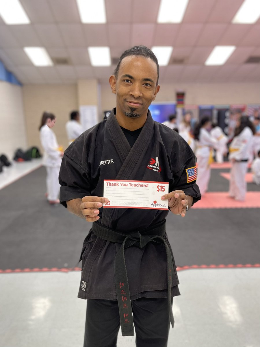 Dulles Middle School tweet media