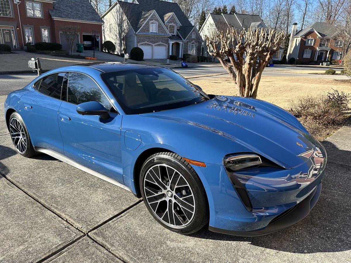 Kelly Vaughn tweet media