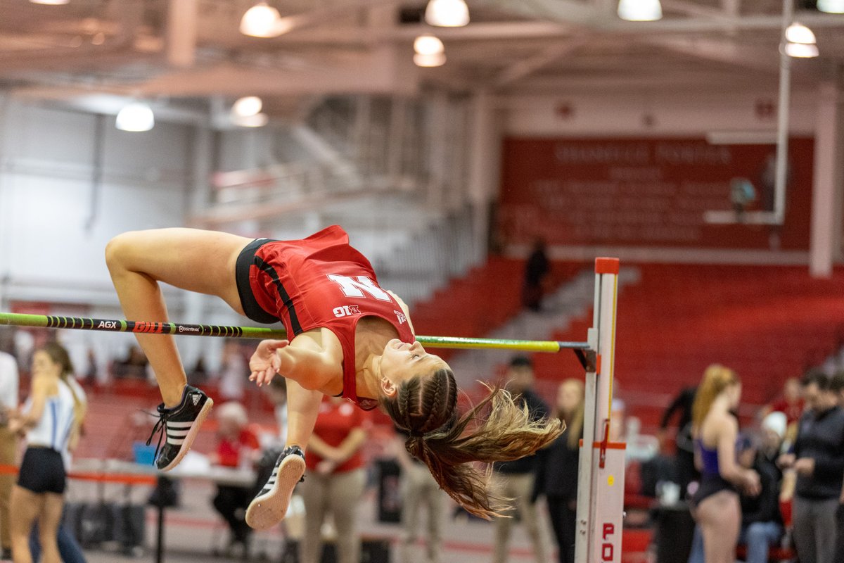 HuskerTFXC's tweet photo. Madi Scholl cleared 5-7 3/4 (1.72m) in the pentathlon high jump to tie for first‼️

#GBR https://t.co/JOLOjUwgKy