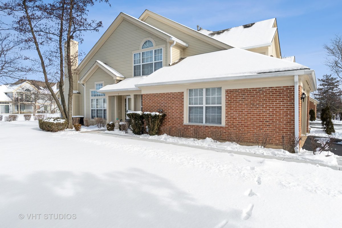 Julie Roback tweet media