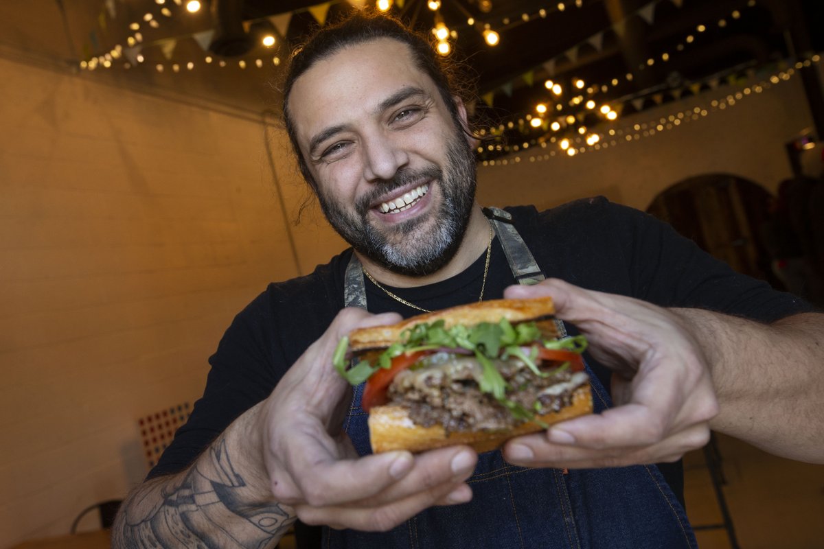 𝗗𝗮𝘅 𝗠𝗲𝗹𝗺𝗲𝗿 (@daxmelmer) on Twitter photo .<a href="/WindsorEats/">WindsorEats</a> joins 'Burger It Forward' <a href="/CanadianBeef/">Canadian Beef</a> to beef up food bank shelves windsorstar.com/news/local-new… .<a href="/WindsorEats/">WindsorEats</a> joins 'Burger It Forward' <a href="/CanadianBeef/">Canadian Beef</a> to beef up food bank shelves windsorstar.com/news/local-new…