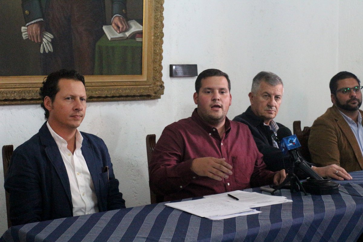 gobernacionmrd's tweet image. #3Feb || El presidente de Coremer, Sharif Aisami, anunció decisión del Tribunal de Ejecución, Mediación y Sustanciación sobre Protección del Niño, Niña y Adolescente en Mérida, el cual permite el acceso de menores a las plazas de toros.

#SucreHombreSur