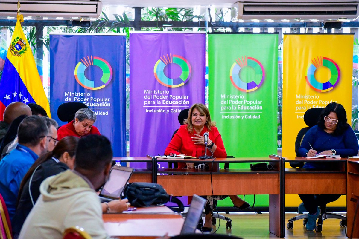 Yelitze Santaella tweet media