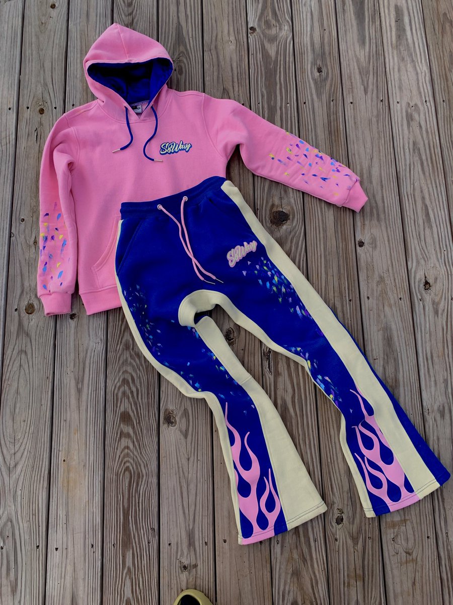 shehawaiin's tweet photo. Picking 1 lucky winner ⭐️ to win 1 free suit of their choice. Must Retweet Then Drop Your Size 🔥 https://t.co/RBI30X15vz