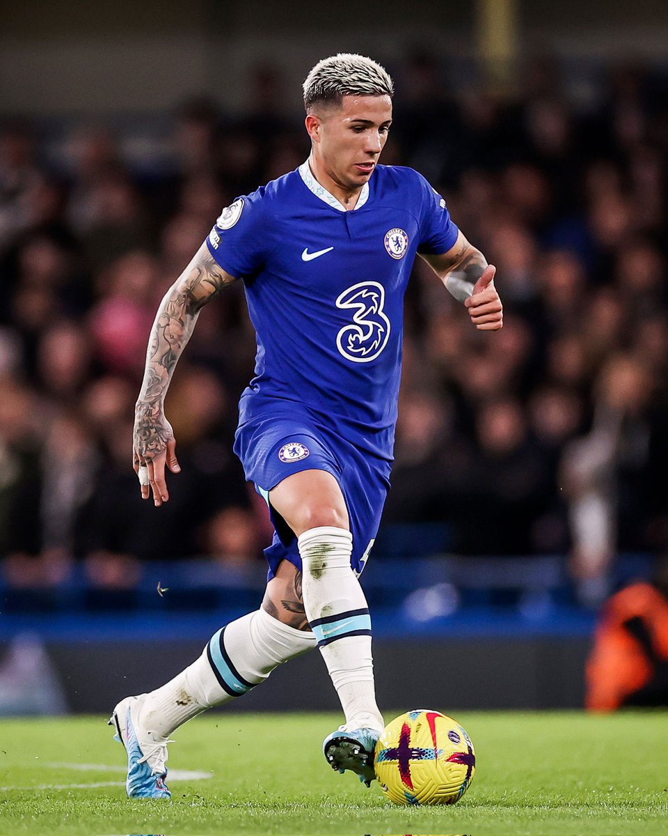 collwus's tweet photo. We've been missed a player of his caliber for long @Enzo13Fernandez #EnzoisBlue #BlueFanaticsFavorite
Enzo Yaw Owusu FernΓ ndez π¦π·ππ₯ππ https://t.co/HPv18D8nXv