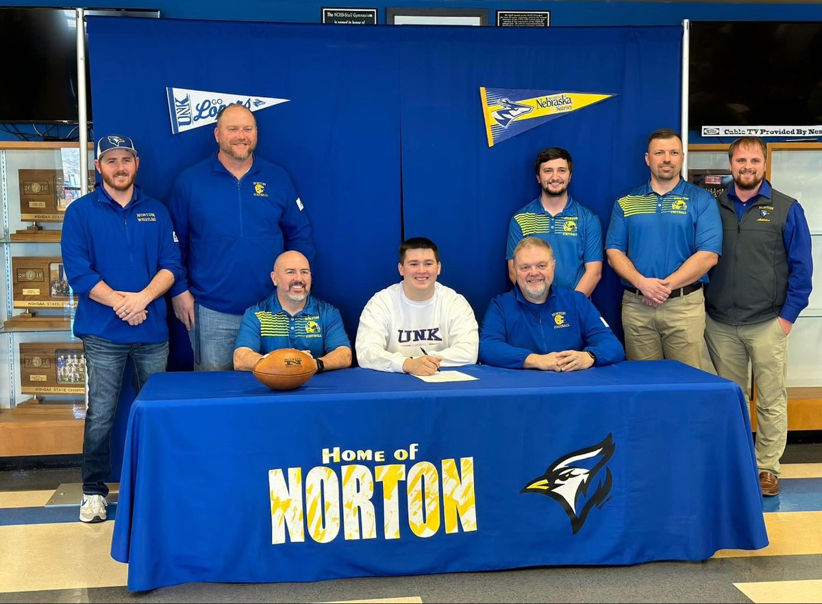 NCSTV_Bluejays's tweet image. 🏈Sean Anderson🏈 Signing!  Loper Nation🦌🏈
#DDT #LOPEBALL 
@sportsinkansas @HillBrosFB @KansasPregame @cnichollHays @KuplenChet @kpreps @CoachRHeld